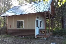 Susitna North Cabin | Right on Montana Creek! Dry Cabin in the Woods.