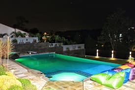 Citaringgul Villa | Istana Savage - clean, safe, secluded & peaceful