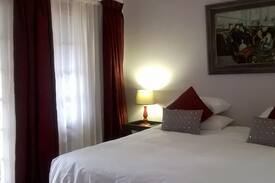 Magaliesberg Bed & Breakfast | NANABE GUEST LODGE