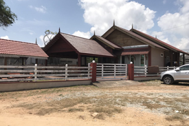 Kampung Pengkalan Maras House | HjIbrahim Homestay