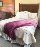 Eureka Springs Cabin | THE VICTORIA SUITE at The Carriage Inn