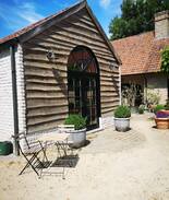 Oostkamp Other | Casa Leontine luxe suite nabij Brugge met parking