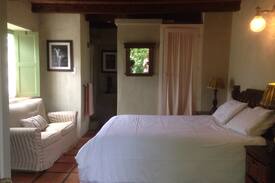 Swellendam House | Victoria Guest House...Central and Private