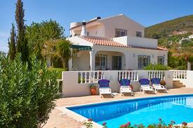 Aldeia House | 3bedroom Villa sleeps 6 in Santa Bárbara de Nexe 1