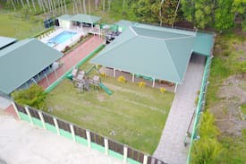 Las Lomas House | Nature Getaway Resort with private pool