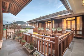 Heshun Hotel | 【古镇中心标间】见山小院精致客房，出行方便