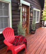 Williams Bay Villa | The Bay Chalet (New Listing)