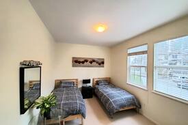 Port Moody House | 포트무디 민박 "Moody House"