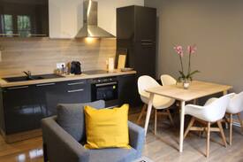 Schiltigheim Apartment | Strasbourg,Appart 8 personnes et 2 salles de bain!