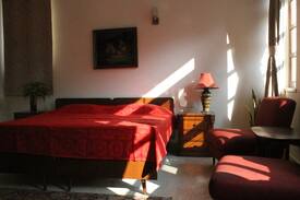 Greater Kailash I Bed & Breakfast | The Gill Residence