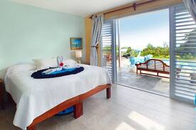 Silver Sands Villa | MODERN! BEACH IN 5 MINUTES WALK! STAFF! POOL! FAMILY FRIENDLY - Kaibana
