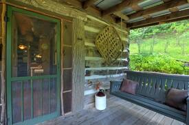 Leicester Cabin | Lone Pine Lodge