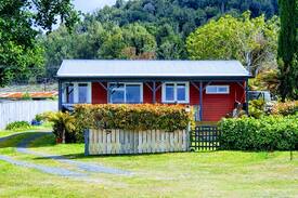 Rotoma Cabin | The Red Bach by Lake Rotoma. Perfect for couples.