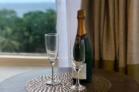 Maribago Apartment | Seaside One Bedroom Tambuli Resort 5 star Condo