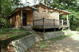Pencil Bluff Cabin | 136 Catfish Cove 870-490-0805