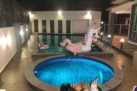 Cheng Villa | Private Swimming Pool + KTV in Aoya Villa Malacca