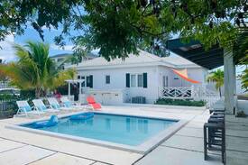 Grace Bay Villa | TIDES VILLA-GRACE BAY-PrivatePool-4BR-OceanView