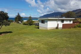 Eaglehawk Neck Cabin | The Treasure Box - Eaglehawk Neck Waterfront