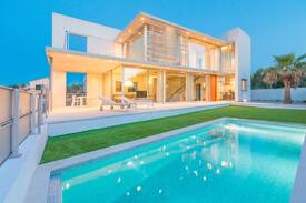 Son Serra de Marina Villa | CASA DE VIDRE - Villa with sea views in Son Serra de Marina.