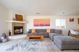 Joshua Tree House | ☆ Hide Out @ Mojave Manor- 2 acres, Desert Views ☆