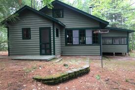 Three Lakes Cabin | Shady Shores Historic Cabin