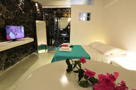 Fira Apartment | thea grand suite 2-4pax
