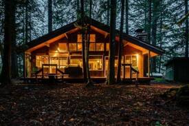 Packwood Cabin | Uncommon Bear Cabin - White Pass / Mt Rainier