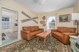 Prince Edward House | The Iron Horse - Downtown Picton and Sleeps 8