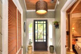 Long Beach House | The Ferguson Cottage-Serenity