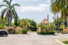 Montego Bay Apartment | Relaxing Two Bedroom Apartment in Ironshore