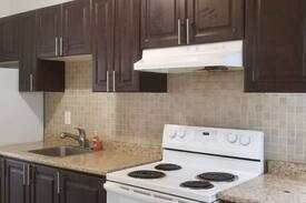 Hamilton House | 4 bedroom Entire House at 69 Holmes Ave, Hamilton