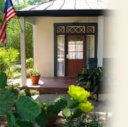 Arsenal House | Alma del Rio