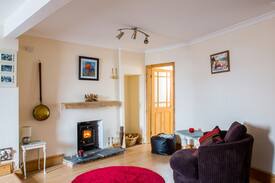 Llanrhidian Higher Cabin | Cockle Shell Cottage - Sleeps Four