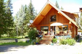 Sheridan Lake House | Seawood B&B and Cabins - Bear Den Cabin