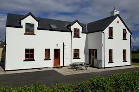 Thornhill House | Ivy Cottage, Westport, Co.Mayo - Stunning Views.