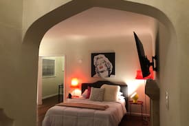 Belmont Heights Apartment | CA Castle-The Treasure@Belmont Shore!