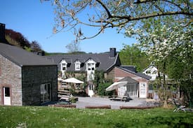 Ferrieres House | Romantic Cottage in Ferrières with Barbecue