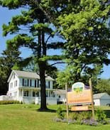 Milford Bed & Breakfast | Tuscan Hills Bed and Breakfast