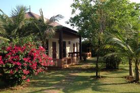 Pak Nam Pran Villa | Srisawat Luxury Villas Paknampran
