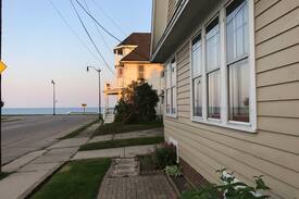 Racine House | "The July House" - killer lake views, walk to town