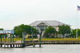 Lakeview  Jefferson County House | Sabine Lake Lodge
