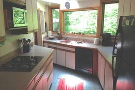 Northwest Ithaca Other | Lakefront Bohemian Treehouse, Ithac