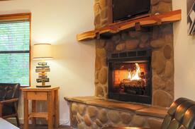 Broken Bow Cabin | The Trail House at Eagle Ridge