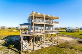 Dauphin Island House | 5 Bedroom True Blue Double Decker