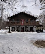 Greater Madawaska Villa | Calabogie Peaks Red Door Chalet