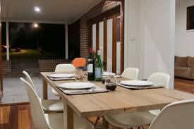 Taree House | Victoria House - Family and pet friendly