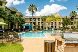 League City Apartment | Hawthorne At South Shore