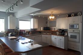 East Kootenay House | PLUM TREE INN