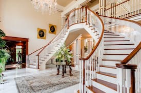Crescent Hill House | Kentucky Derby House Rental, Luxury Mansion