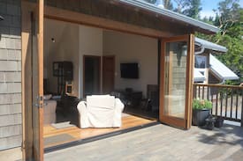 Metchosin House | Wildslope -a modern farm by the sea